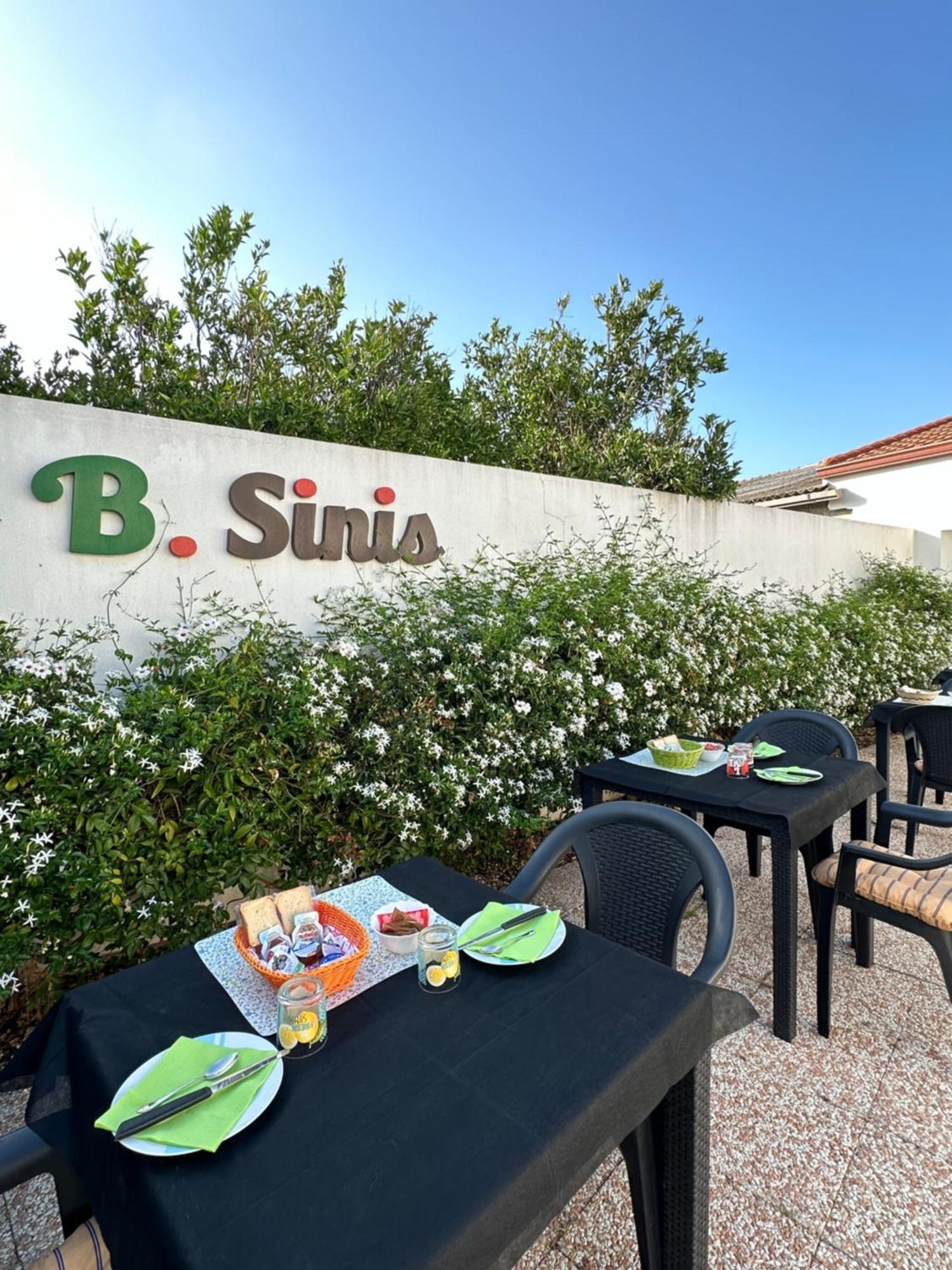 B. Sinis Bed & Breakfast Càbras Eksteriør bilde